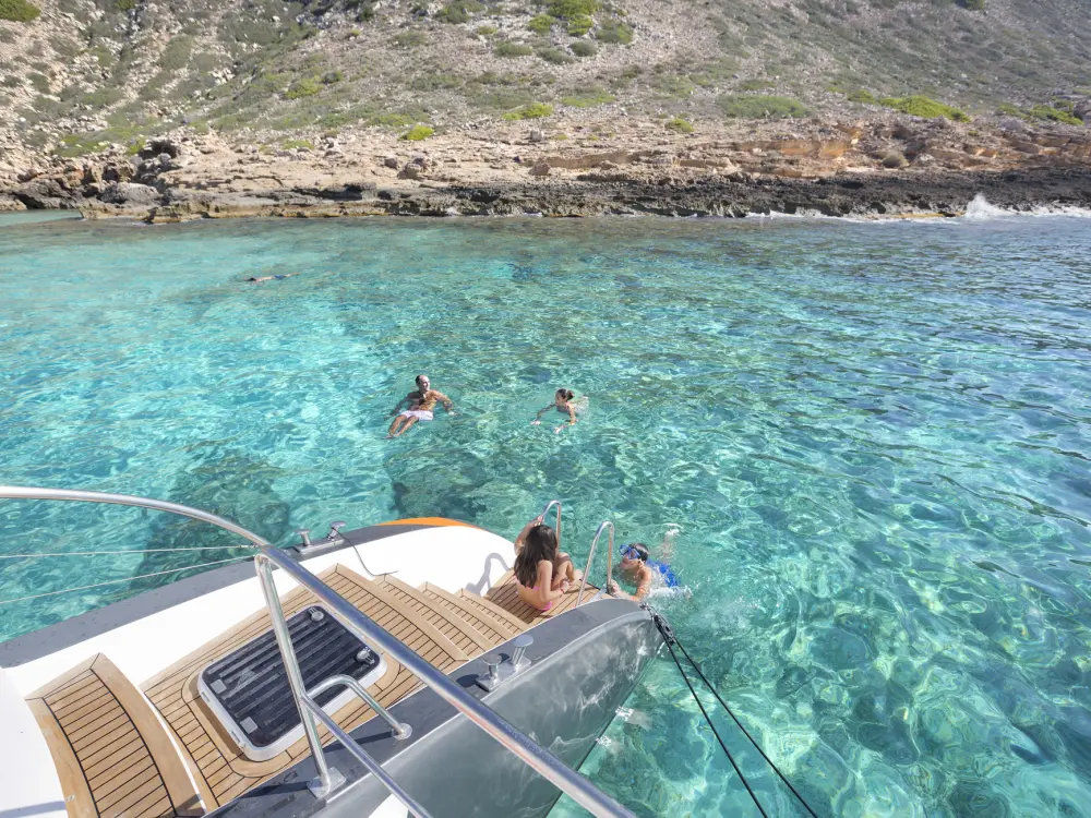 CatamaranTour DMC EventsIncentives LifeXperiences