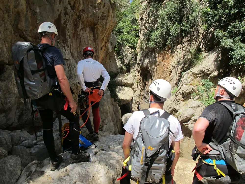 Canyoning Cliffs