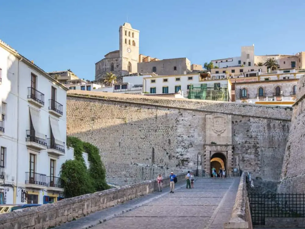 Private City Tour Ibiza Dalt Vila