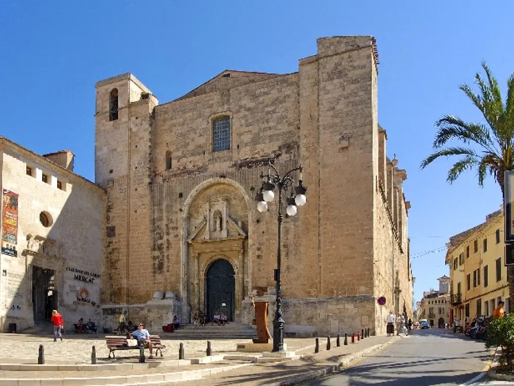 Private City Tour Mahon 
