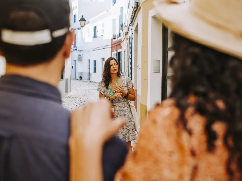 Private City Tour Mahon guide