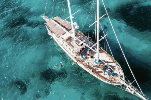 LifeXperiences Malta MICE SailingExcursionHera